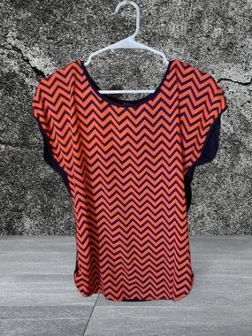 Express Orange and Navy Chevron Short Sleeve Tee